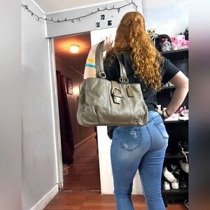 Beautiful  vintage leather coach hand bag